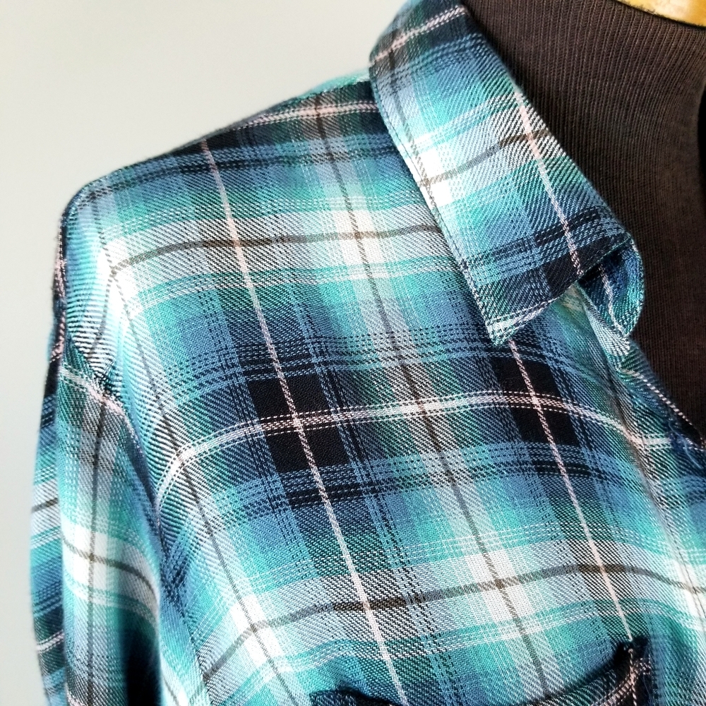 Ellison oversized plaid button high low shirt - Picture 7 of 9